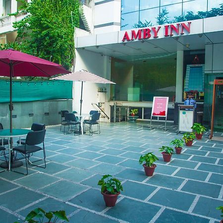 Hotel Amby Inn New Delhi Bagian luar foto