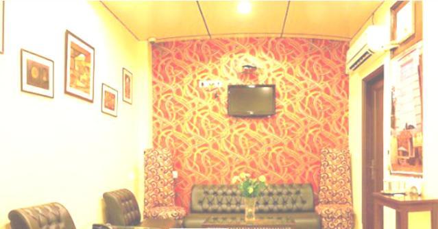 Hotel Amby Inn New Delhi Bagian luar foto